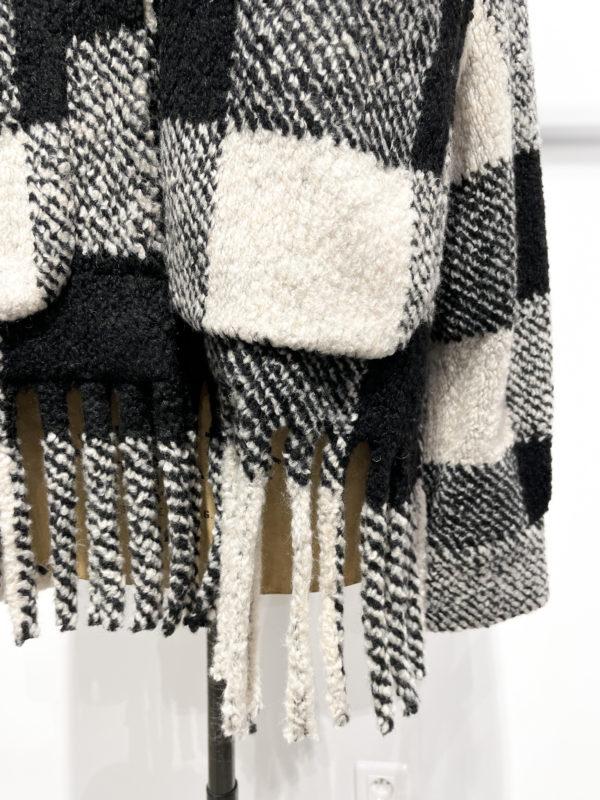 vêtements hiver femme créateur meimeij italien vente en ligne manteau original N01 carreau noir blanc frange cuire boutiquekazak lyon