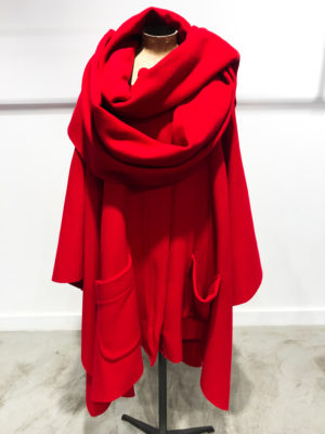Manteau long rouge – Rundholz